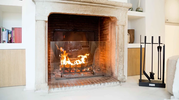 Pare-feu cheminée verre